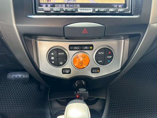 【全場認證里程保證】保證里程5萬km、車頂架、防刮輪拱、倒顯、恆溫、原鈑原廠保養  第12張相片