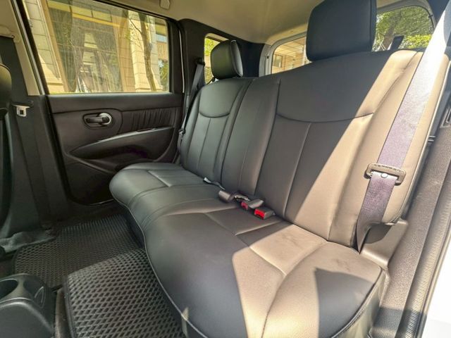 【全場認證里程保證】保證里程5萬km、車頂架、防刮輪拱、倒顯、恆溫、原鈑原廠保養  第14張相片