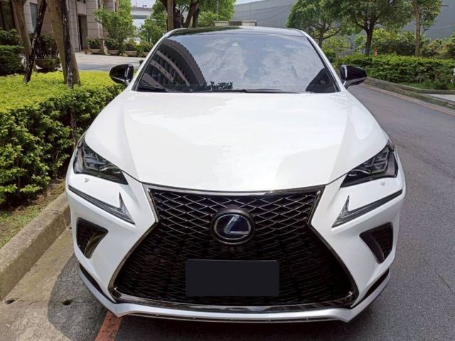 【全場認證里程保證】F-SPORT、4WD、僅7萬km、空力套件、原鈑原廠保養  第2張相片