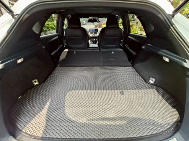 【全場認證里程保證】F-SPORT、4WD、僅7萬km、空力套件、原鈑原廠保養  第18張相片