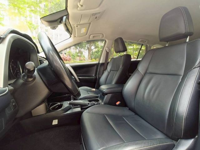 【全場認證里程保證】汽油尊爵版、盲點、ACC、電尾門、煞停、車偏、倒顯、原廠保養  第11張相片