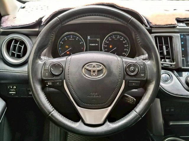 【全場認證里程保證】汽油尊爵版、盲點、ACC、電尾門、煞停、車偏、倒顯、原廠保養  第12張相片