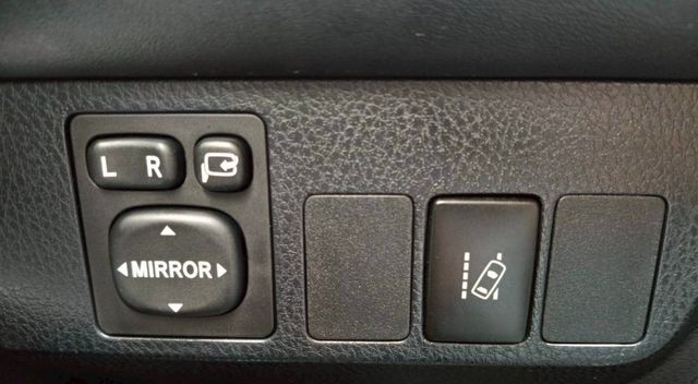 【全場認證里程保證】汽油尊爵版、盲點、ACC、電尾門、煞停、車偏、倒顯、原廠保養  第13張相片