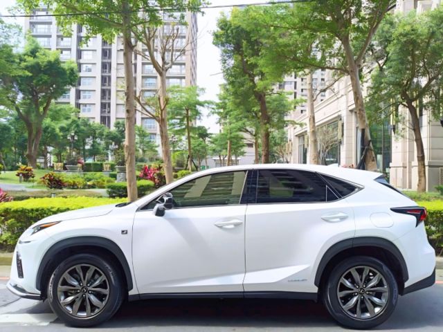 【全場認證里程保證】F-SPORT、4WD、僅7萬km、空力套件、原鈑原廠保養  第5張相片