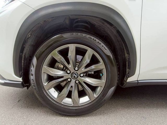 【全場認證里程保證】F-SPORT、4WD、僅7萬km、空力套件、原鈑原廠保養  第19張相片