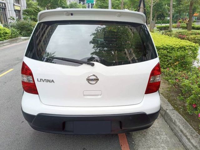 【全場認證里程保證】保證里程5萬km、車頂架、防刮輪拱、倒顯、恆溫、原鈑原廠保養  第8張相片