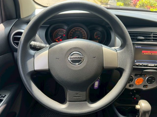 【全場認證里程保證】保證里程5萬km、車頂架、防刮輪拱、倒顯、恆溫、原鈑原廠保養  第12張相片