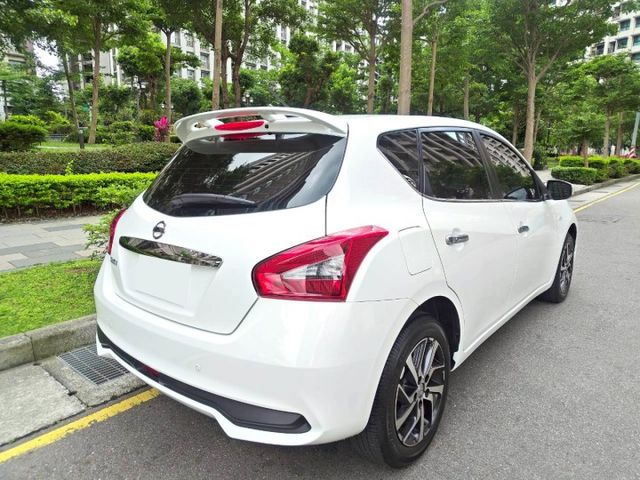 【全場認證里程保證】全新車味、僅9000km、6安、盲點、IKEY、原漆原鈑件  第9張相片