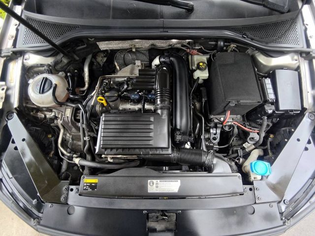【全場認證里程保證】114年閥體電腦已更換、僅11萬km、定速、四條新胎、原鈑件  第19張相片