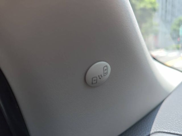 【全場認證里程保證】旗艦版、僅2萬km、盲點、防滑、6安、IKEY、原鈑原廠保養  第13張相片