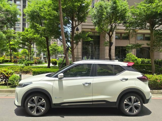 【祺鉅汽車全場認證】E-Power、僅1萬km、FSK冰鑽、ACC、原鈑原廠保養  第4張相片