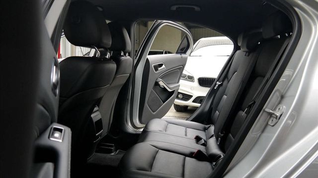 國產價入手賓士 W176 車況佳  第7張相片