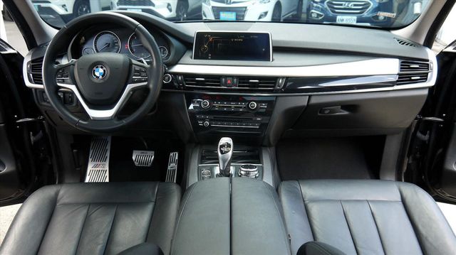 總代理 F15 30D 全景天窗直六柴油  第7張相片