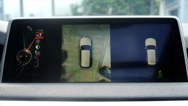 總代理 F15 30D 全景天窗直六柴油  第12張相片