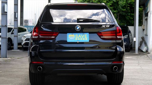 總代理 F15 30D 全景天窗直六柴油  第19張相片