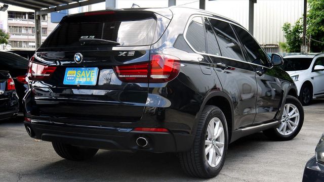 總代理 F15 30D 全景天窗直六柴油  第20張相片