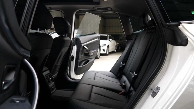 總代理 F34 GT 低里程 全景天窗  第9張相片