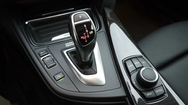 總代理 F34 GT 低里程 全景天窗  第15張相片