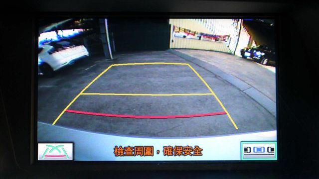 原廠保養 大電池以換 日系豪華休旅首選  第11張相片