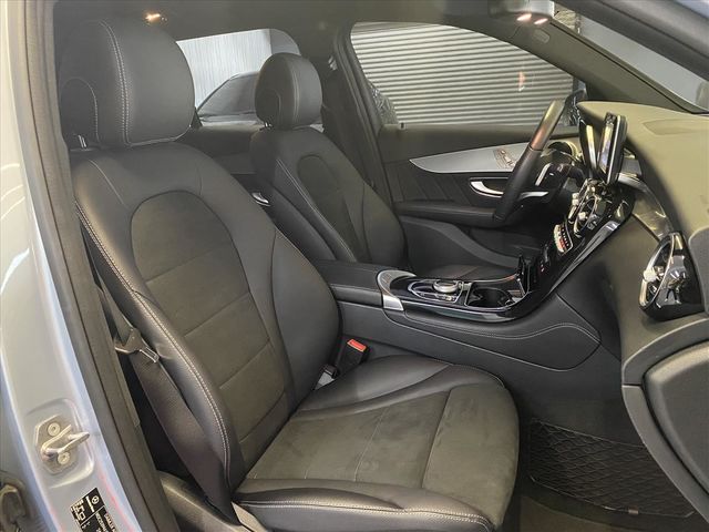BENZ GLC250  第9張相片