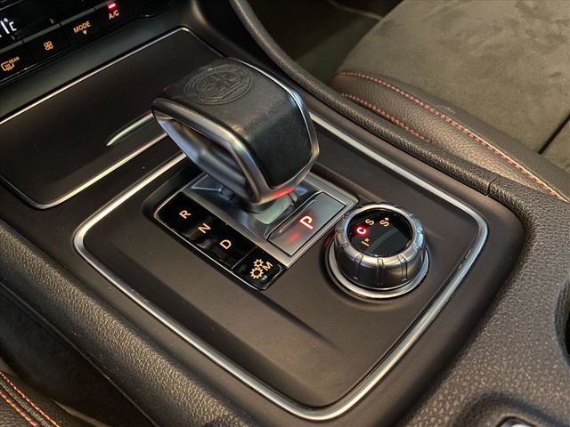 BENZ CLA45  第13張相片