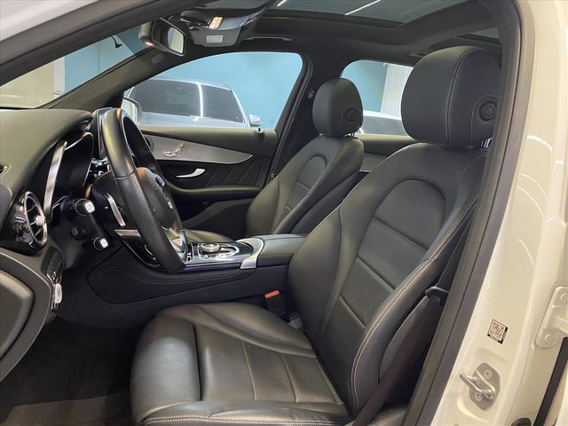 BENZ GLC250  第8張相片