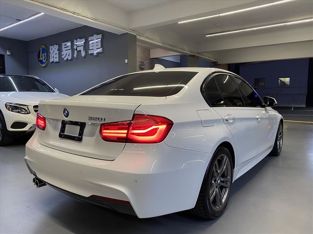 BMW 320I  第4張相片