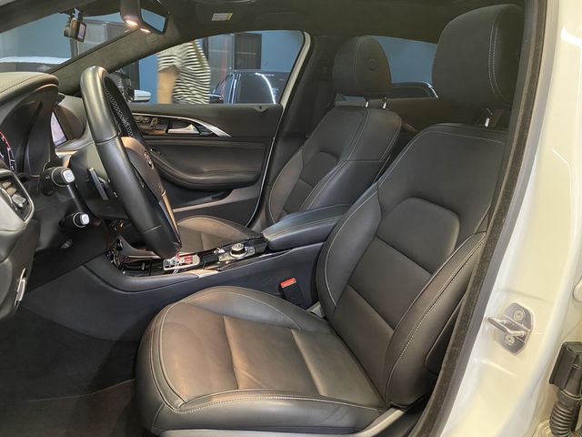 INFINITI QX30  第8張相片