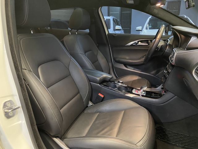 INFINITI QX30  第9張相片
