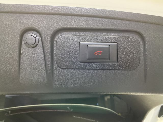 INFINITI QX30  第12張相片