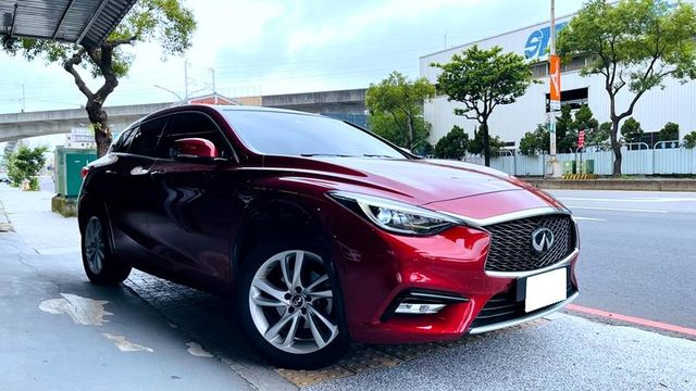 INFINITI Q30  第1張相片