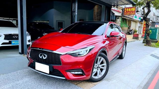 INFINITI Q30  第2張相片