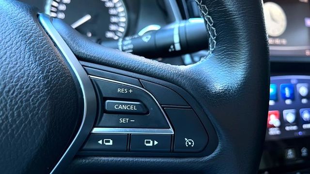 INFINITI Q50  第9張相片