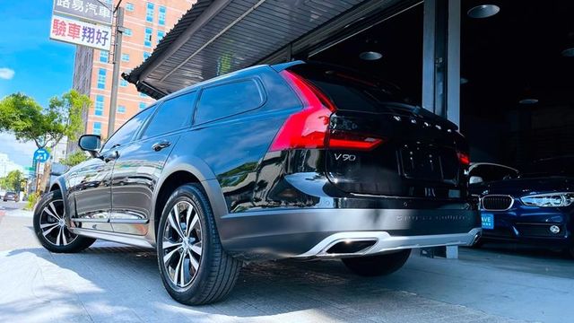 VOLVO V90  第3張相片