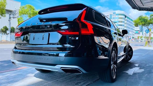 VOLVO V90  第4張相片