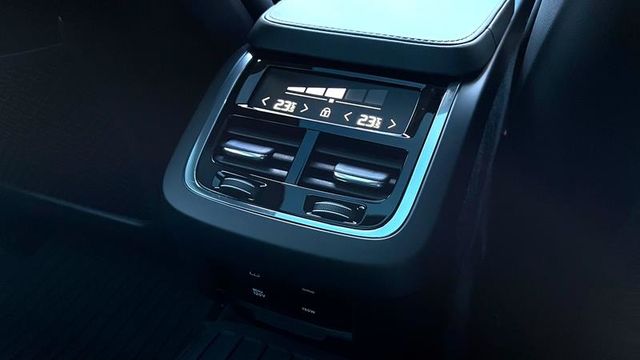 VOLVO V90  第16張相片