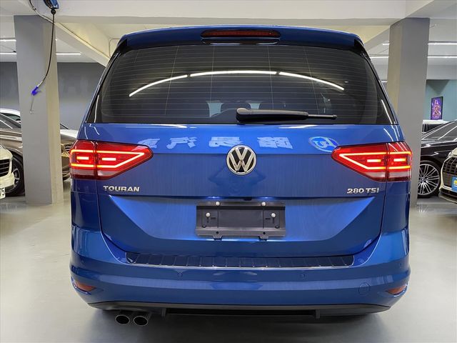 VOLKSWAGEN TOURAN  第6張相片