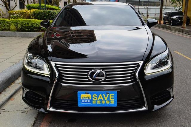 LEXUS LS460L  第2張相片
