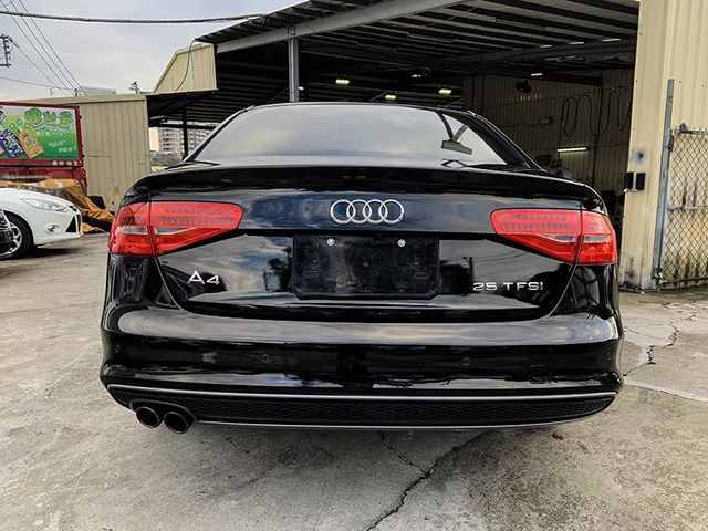 AUDI A4  第18張相片