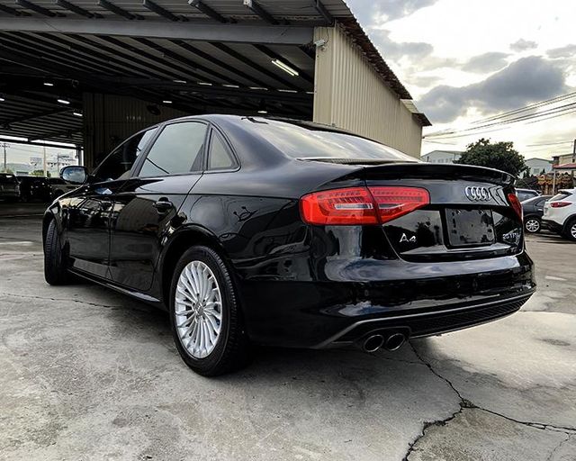 AUDI A4  第19張相片