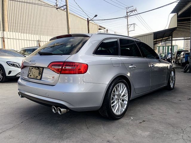 AUDI A4  第19張相片