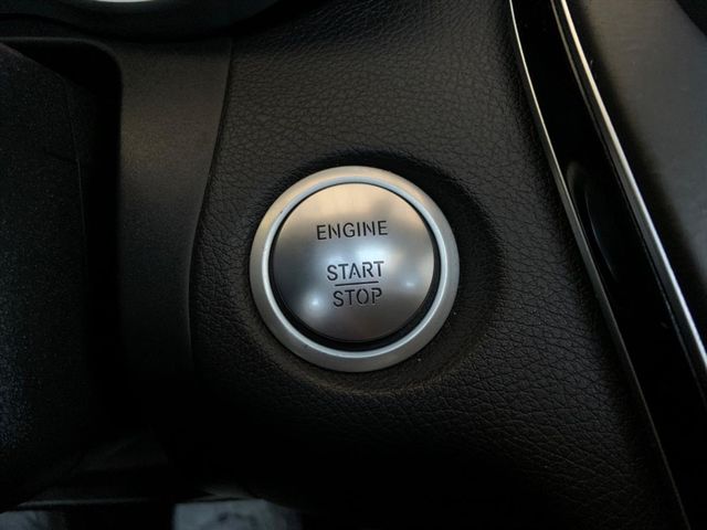 BENZ C300  第8張相片