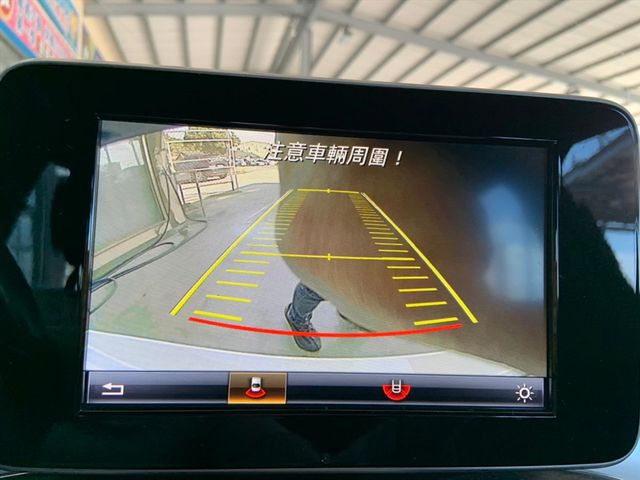 BENZ C300  第10張相片