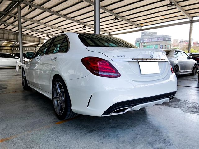 BENZ C300  第17張相片