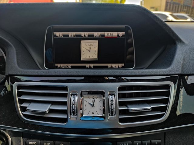 BENZ E200  第12張相片