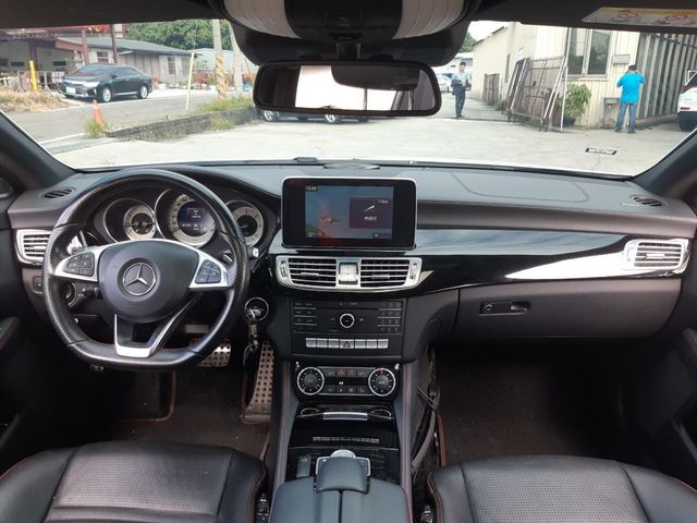 BENZ CLS350  第7張相片