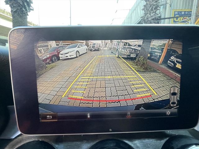 原廠8.4吋Comand 盲點 柏林  第19張相片
