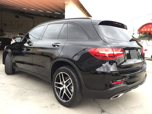 AMG 全景天窗 柏林 摸門 4WD  第4張相片