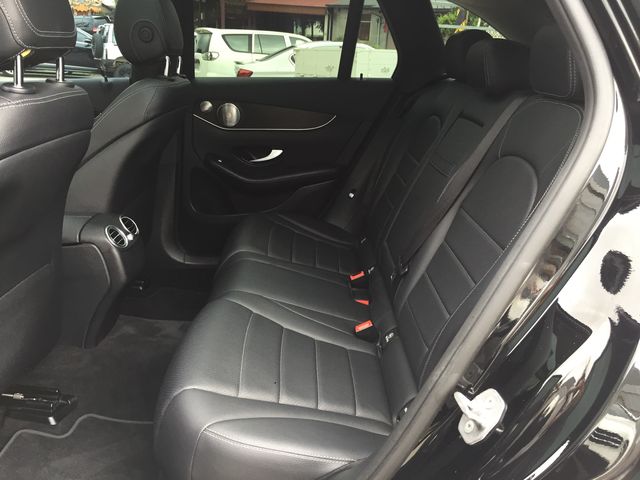 AMG 全景天窗 柏林 摸門 4WD  第12張相片
