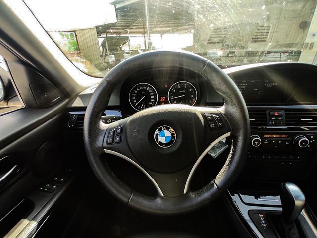 BMW 323I  第7張相片